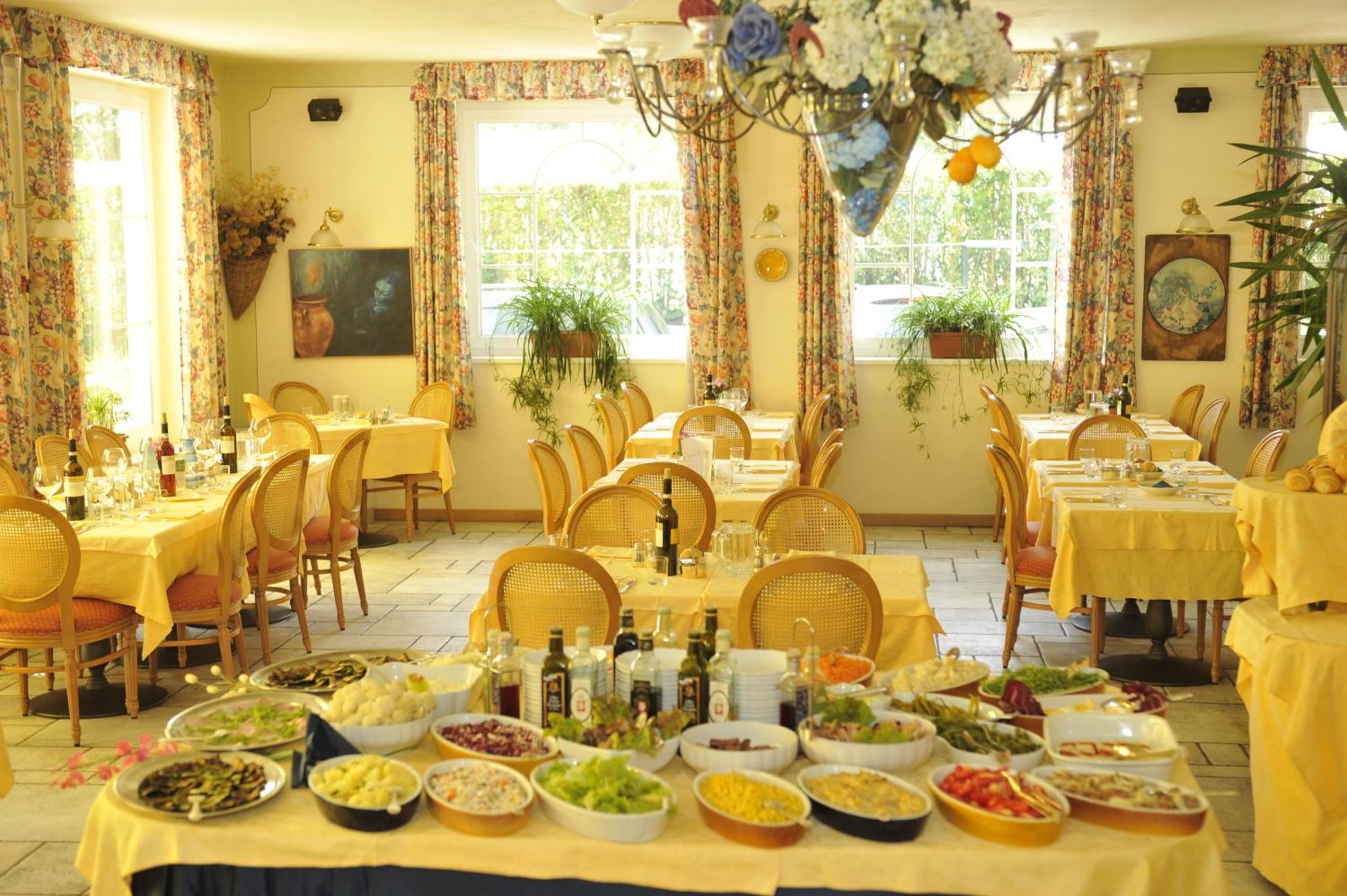 Garden Hotel Bellariva Molveno Luaran gambar