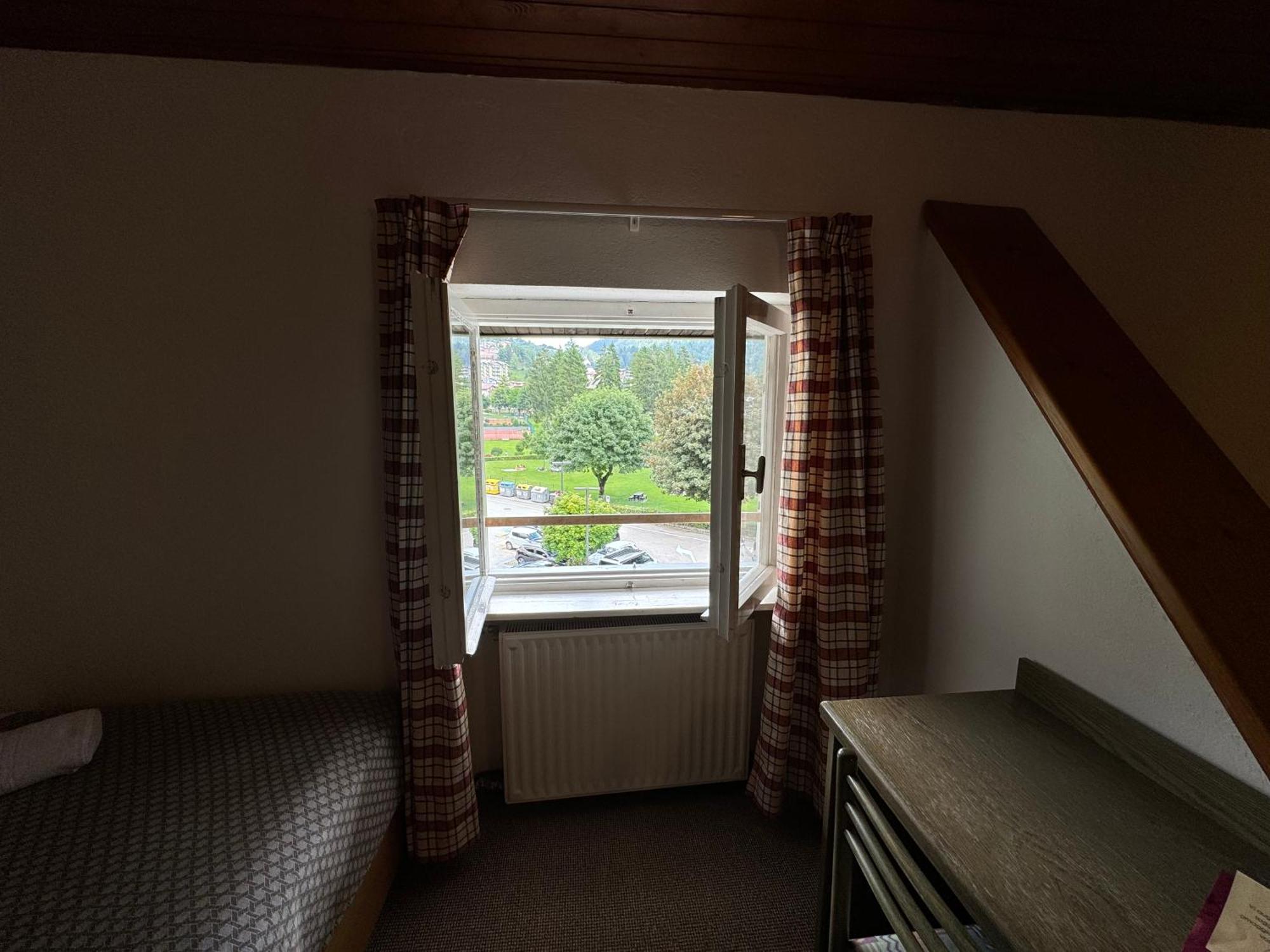 Garden Hotel Bellariva Molveno Bilik gambar