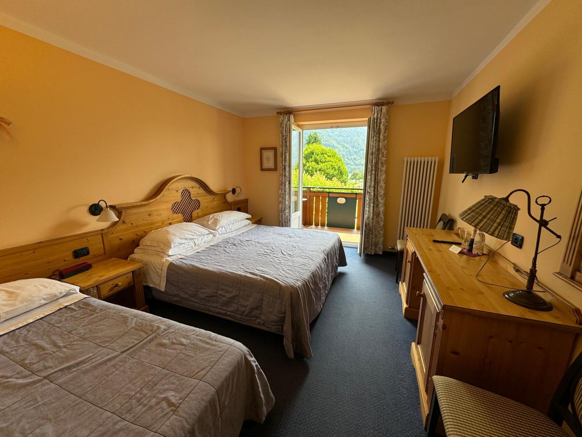 Garden Hotel Bellariva Molveno Bilik gambar