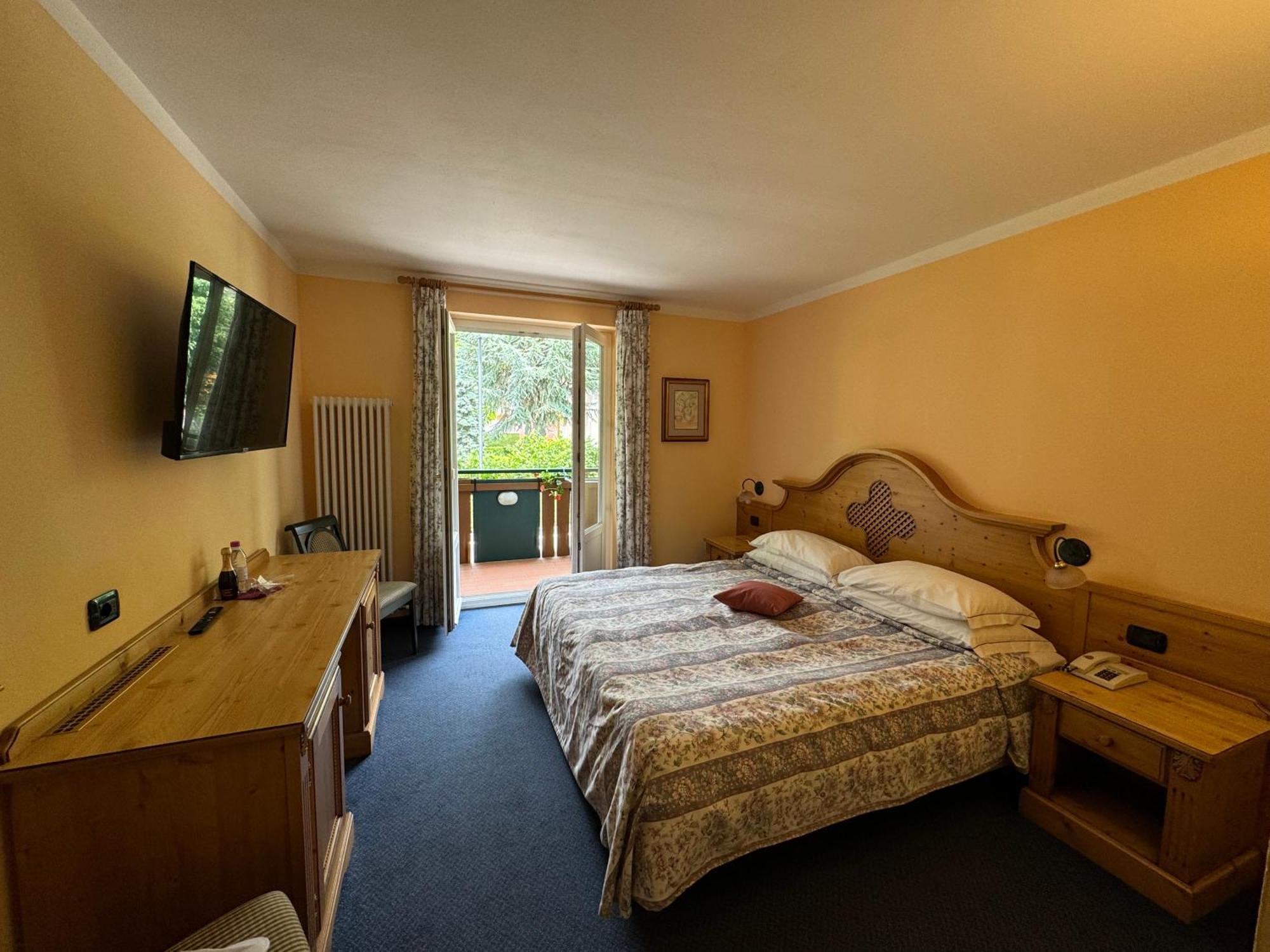 Garden Hotel Bellariva Molveno Bilik gambar
